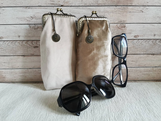 Eyeglass Case, Fabric Glasses Clutch, Vintage Kiss Lock Sunglass Clasp Sunglasses Bridal Eyeglasses Bridesmaid Gifts