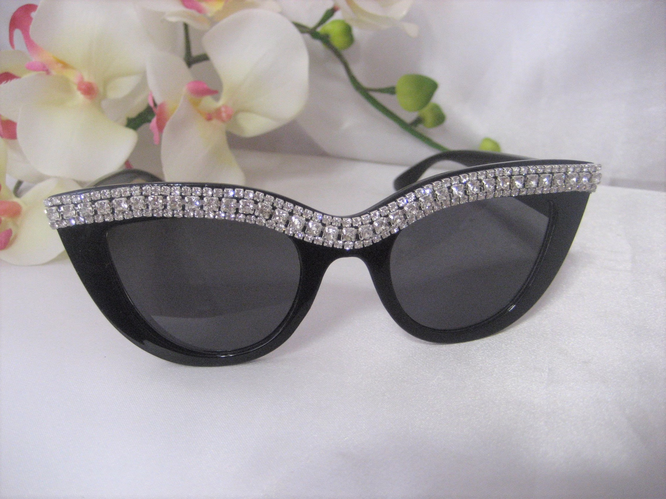 Crystal Rhinestone Cat Eyes Bling Sunglasses Black Frame Eyewear Accessories
