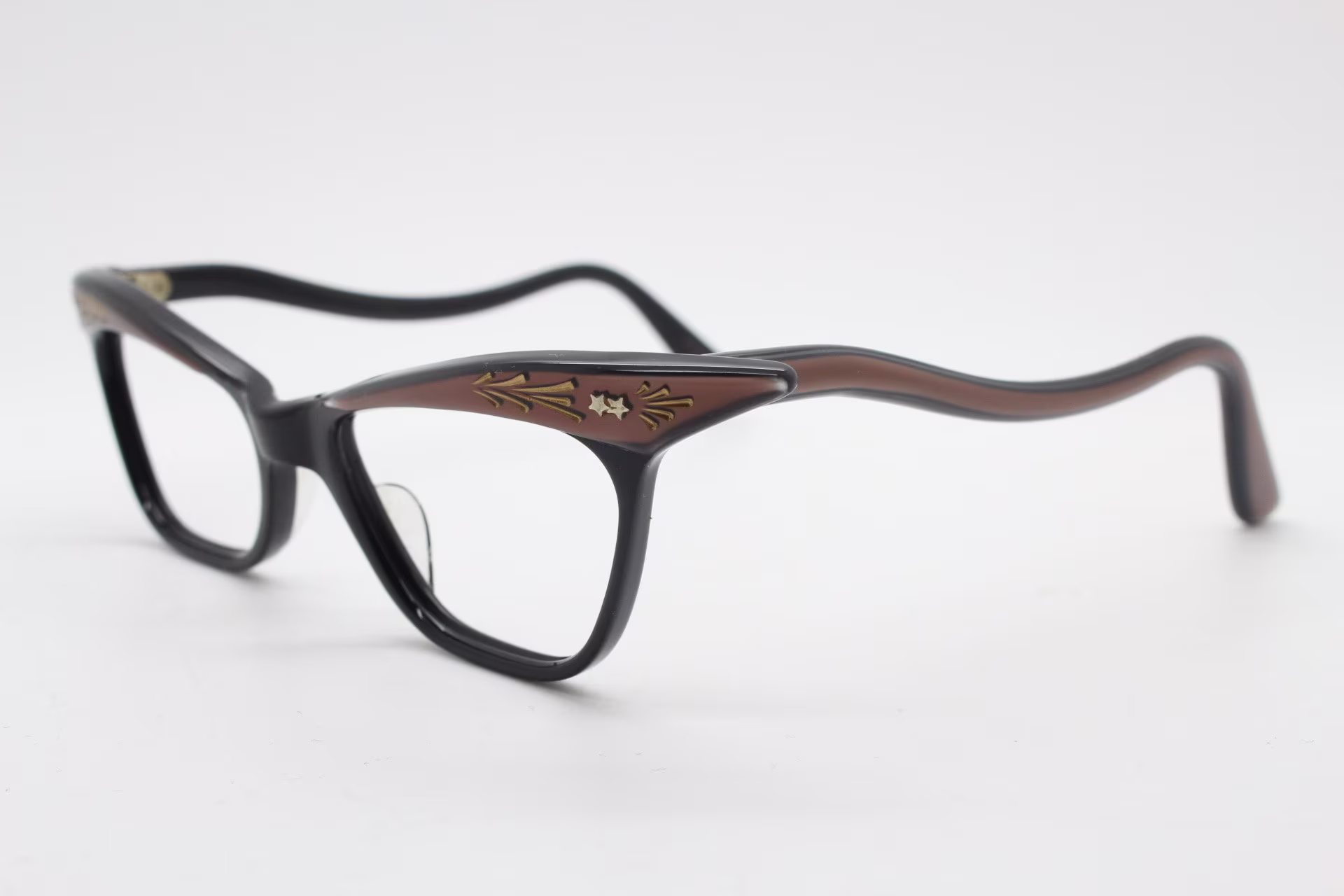 50S Vintage Cat Eye Glasses Made in France. Rich Layered Acetate Optical Frames With Undulating Arms. Prescription Eyeglasses