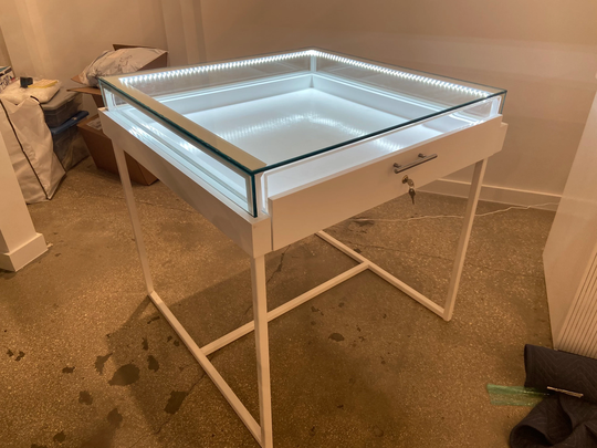Led Light Up Jewelry Sunglass Display Case