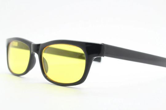 80S Vintage Rectangular Sunglasses. Black Wide Low Profile Wayfarer Style Frame With Bright Yellow Lenses. Mens Psychedelic Mod. Unused Nos