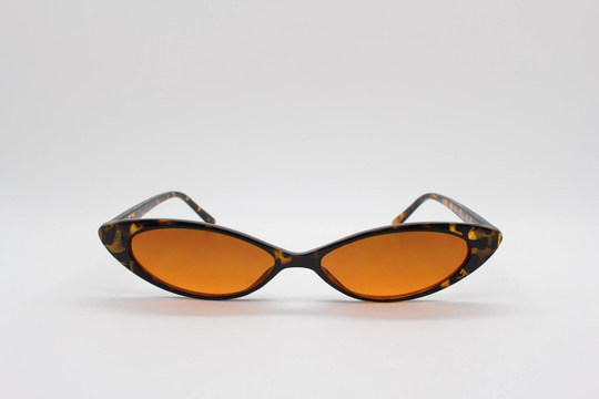 Vintage 90S Pointed Cat Eye Sunglasses. Womens Tortoise Frame With Amber Lenses. 50S Style Rockabilly, Pin Up Cats Eye. Bnwt