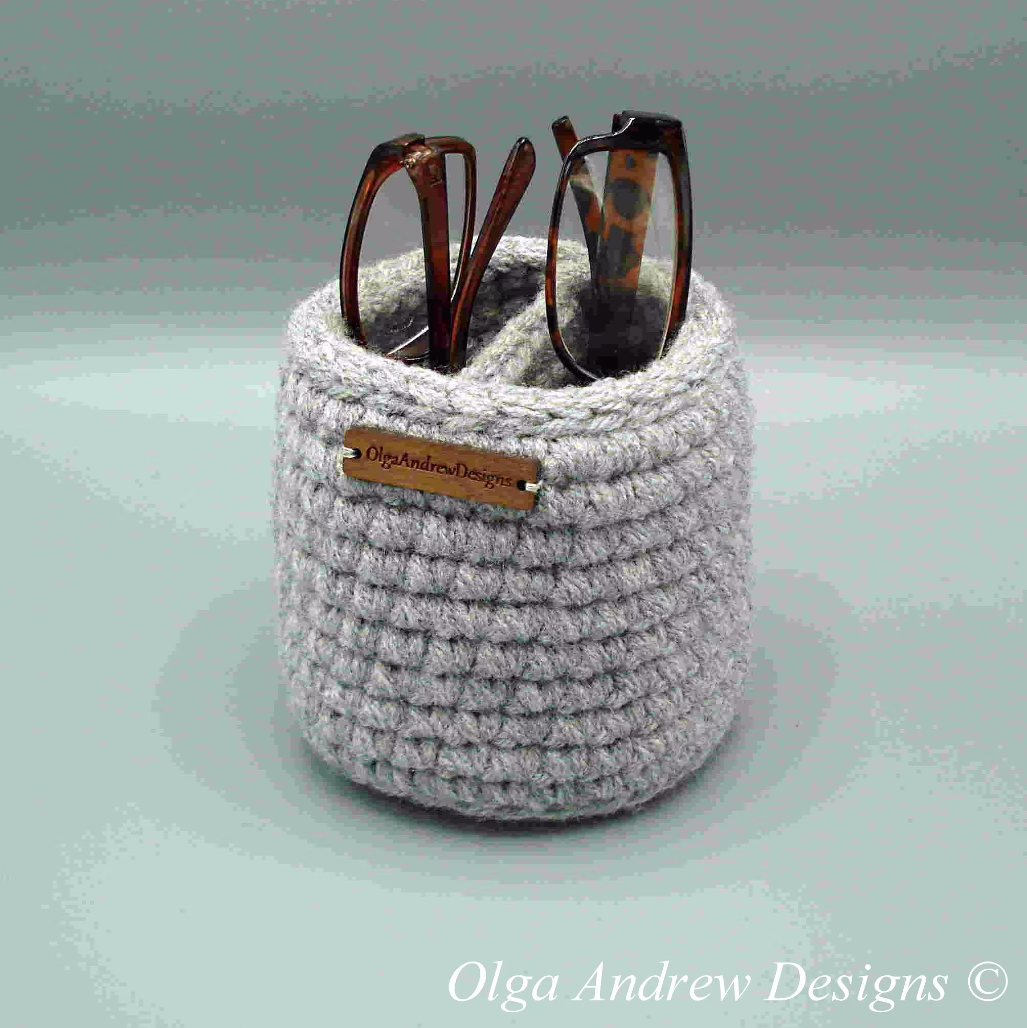 Small-Medium Round Glasses Holder For Two Pairs, Upright Divided Eye Stand, Double Holder, Eyeglass Olgaandrewdesigns