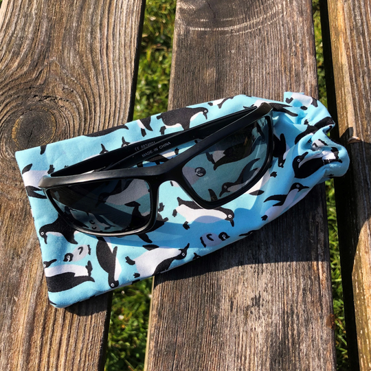 Penguin Sun Glasses Pouch