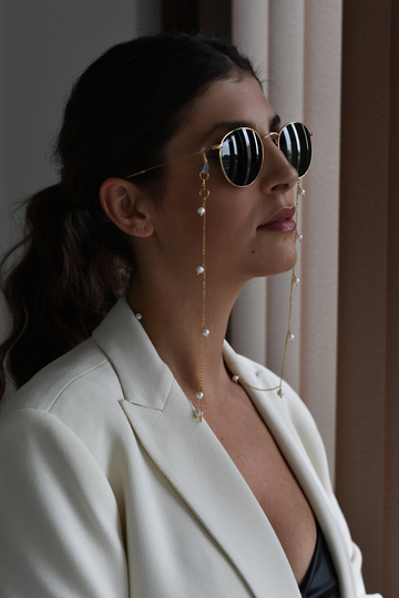 Dainty Pearl Glasses Chain-Sunglass Strap in Gold With Pearls-Sunglasses Chains-Glasses Holders-Gold Chain-Eyeglass Chain