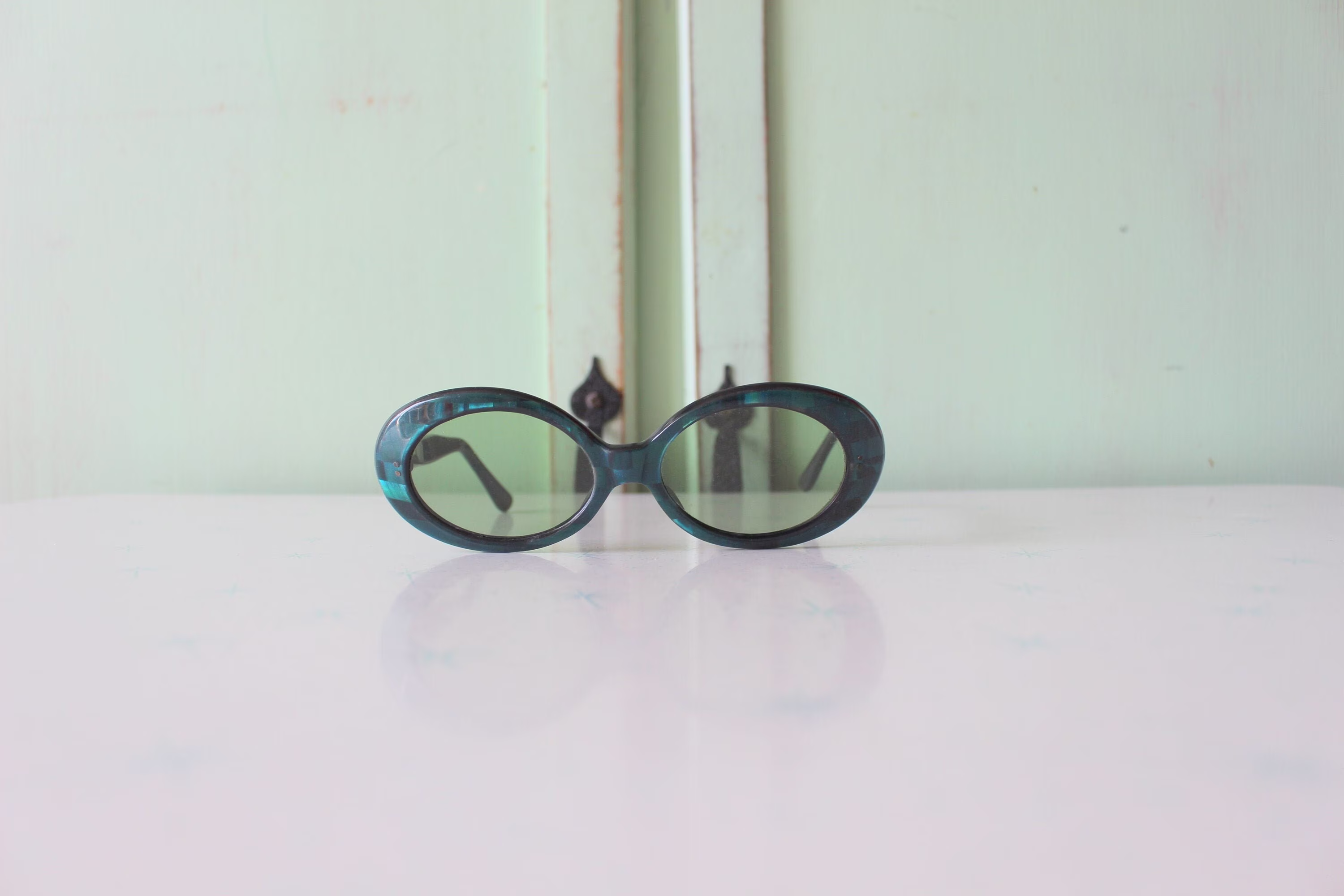 True Vintage 1960S Atomic Retro Sunglasses...eyewear. Fancy. Accessories. Classic. Twiggy. Designer Vintage. 1970S. Fashion. Oversized