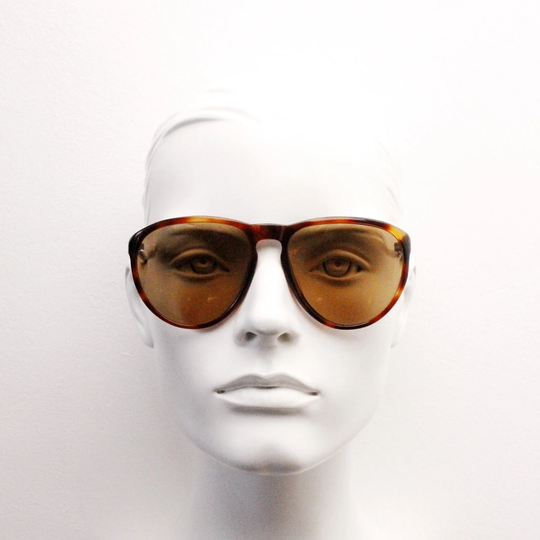 Lozza 70S Vintage Sunglasses Model Norton 135 Made in Italy. Sophisticated Mens Tortoise Acetate Aviator Frame With Light Tone Glass Lenses