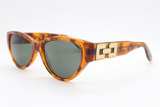 90S Vintage Oval Cat Eye Sunglasses. Chunky Womens Cateye With Vibrant Tortoise Face & Gold Chain Link Arm Pattern. Unused Nos