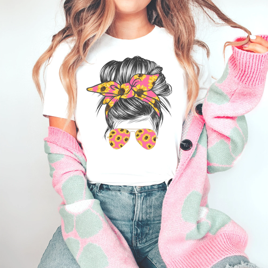 Messy Bun With Sunglasses Pink Sunflower Shirt Tshirt Design Summer Casual Tee Women's Tops Mom With Glasses T