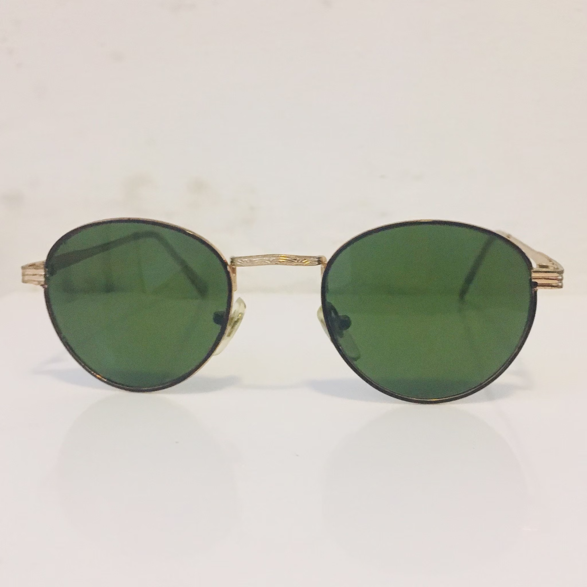 Vintage Gold Tone Round Sunglasses, 90S John Lennon Style Retro Indie Sunglasses