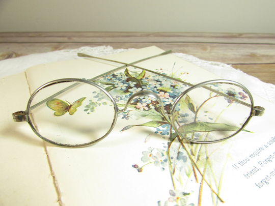 Antique Silver Frame Wire Eyeglasses