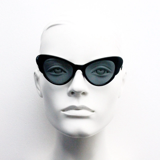 Linda Farrow Vintage Scollop Cat Eye Sunglasses Model 5006. Original 80S Collectors Black Cateye. Luxe Gallery Projects