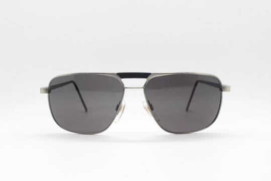 90S Vintage Square Aviator Sunglasses. Matt Satin Finish Frame With Black Bridge, Arms & Lenses. Mens Aviators