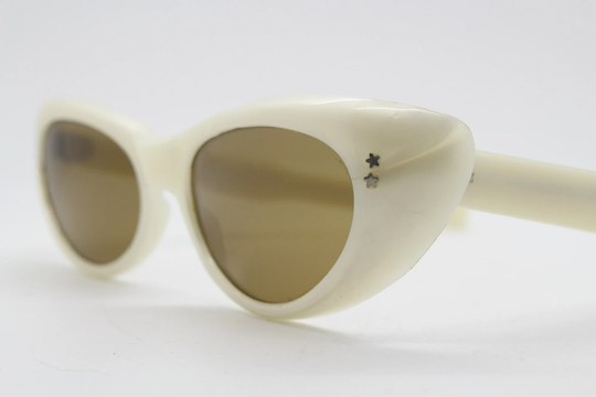 Vintage 50S Cat Eye Sunglasses Made in Italy. Lethal White Superior Quality Acetate Frame. Women's Rockabilly Cateyes. 40S Pin Up