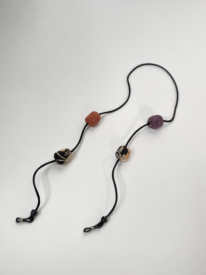 Chirimen Ball Glasses Holder 3