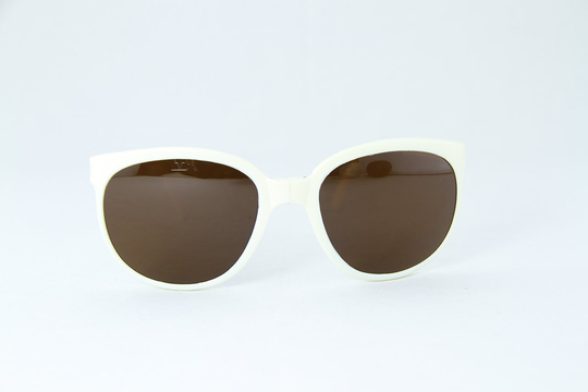 Vintage 1980's Vuarnet 002 White Folding Cat Eye Sunglasses Px5000 Mineral Dark Brown Lens