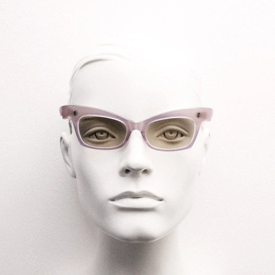 50S Vintage Cat Eye Sunglasses. Phenomenal Feather Winged Womens Cateye in Exquisite Pink Lustre Acetate With Luxury Real Glass Lenses. Nos