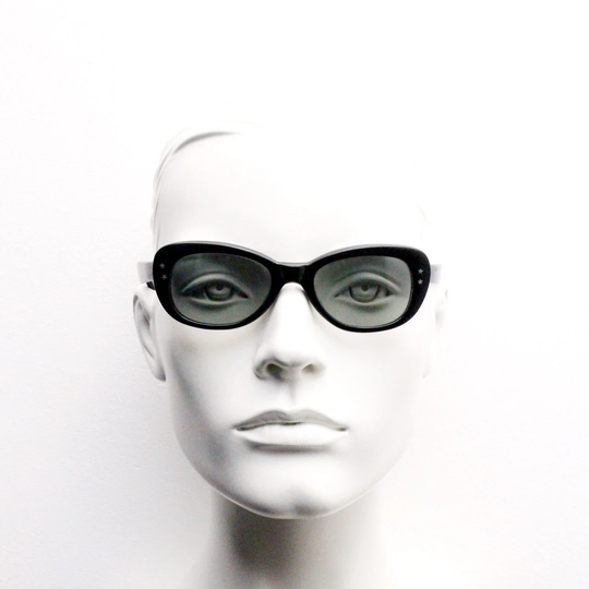 60S Vintage Cat Eye Sunglasses By Polaroid. Sophisticated Womens Black Rounded Cateye Frame With Convex Lenses. 50S Rockabilly Pin Up