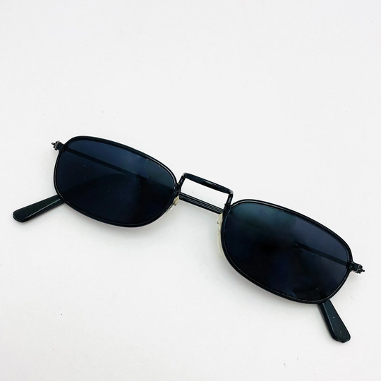 Authentic Vintage 90S Small Size Rectangle Black Deadstock Sunglasses