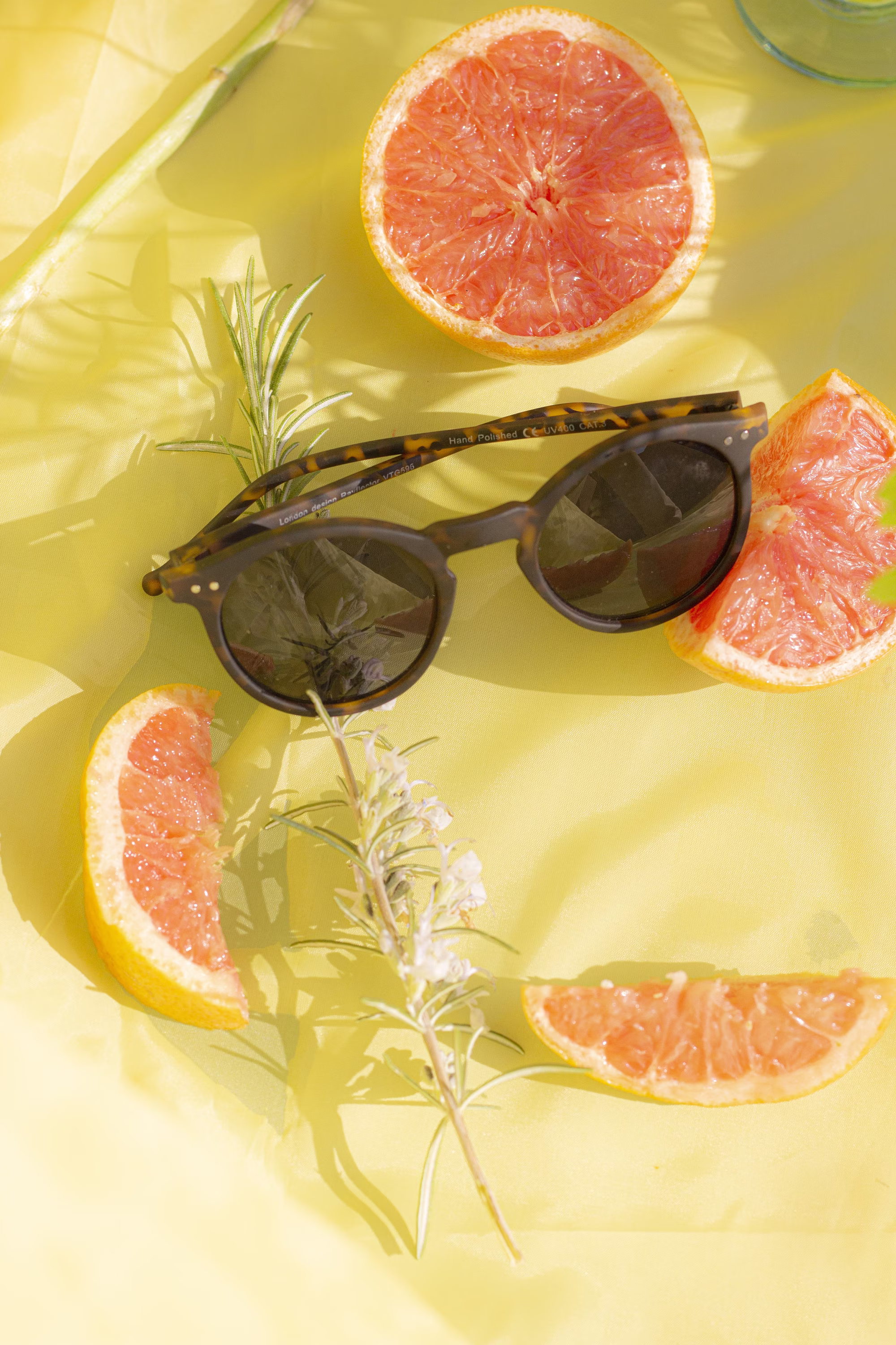 Matte Tortoise Shell Classic Keyhole Round Sunglasses