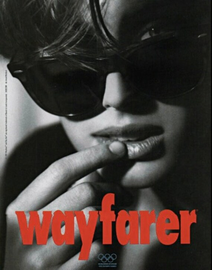 Ray Ban Wayfarer Sunglasses Model 2140. Classic Rayban Original Design With Black Gloss Frame & Green G-15 Lenses