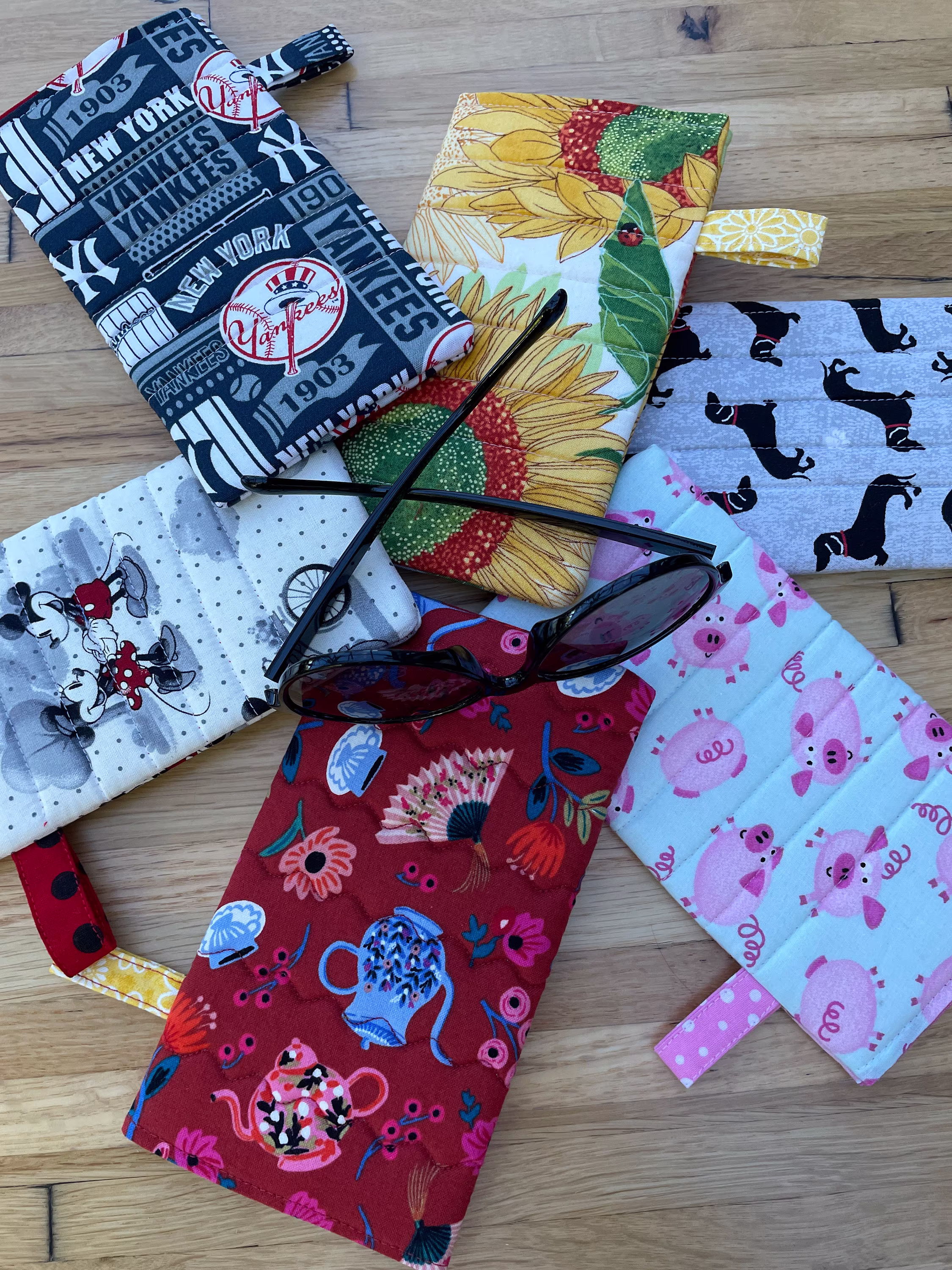 Eyeglass Case, Sunglass Quilted, Ny Yankees, Mickey Mouse, Sunflower, Dachshund, Pink Pigs, Alice in Wonderland