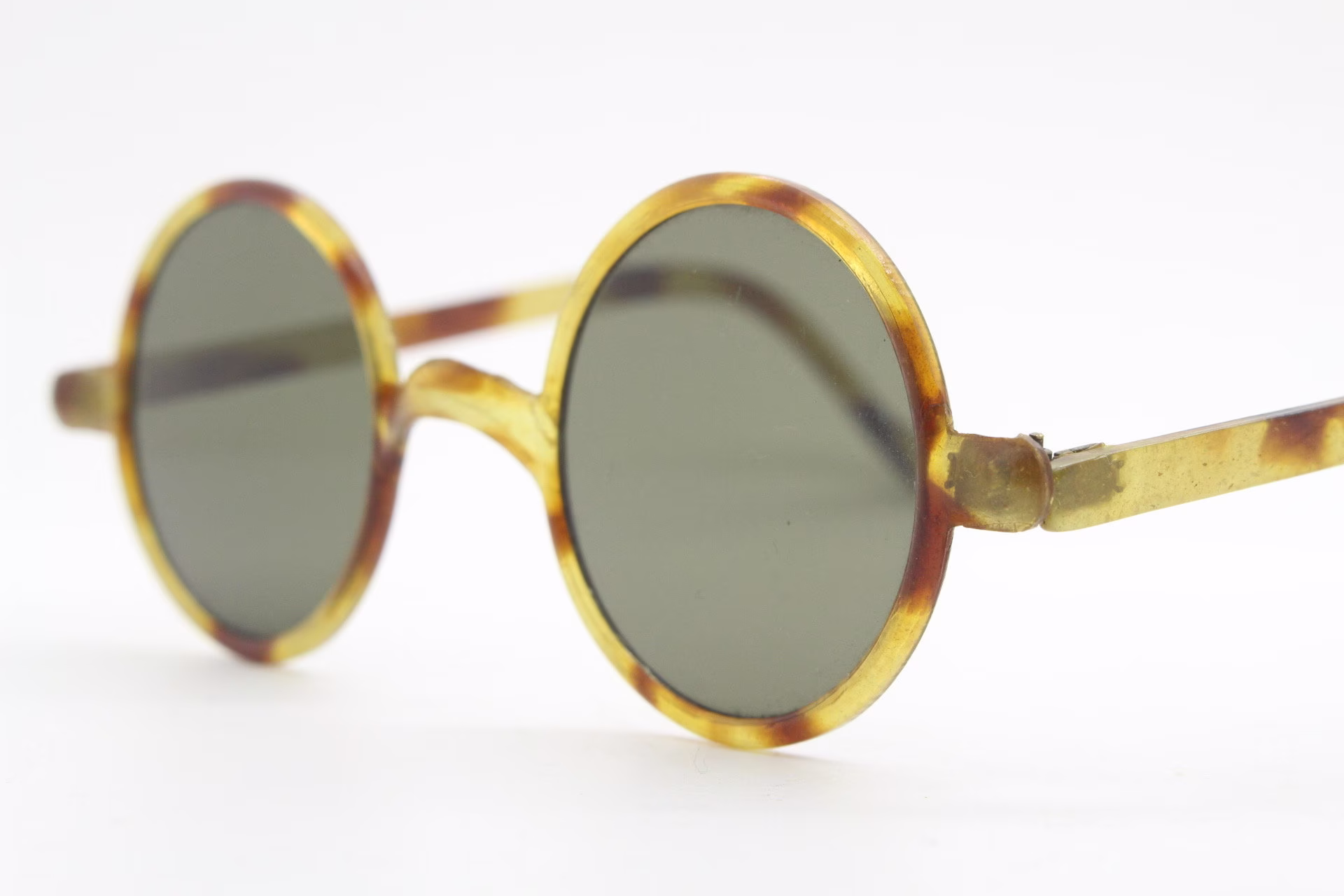 20S Vintage Round Antique Sunglasses. Ultra Authentic Tortoise Frame With Flat Green Real Glass Lenses. 30S. Steampunk