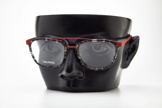 Woman Vintage Sunglasses Vanni V4107 High-Fashion Red Color Eyewear J.p.g Steampunk Eyeglasses Fashion Metal Frame Quality N.o.s