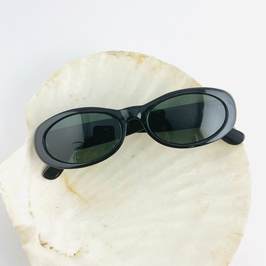 Authentic Vintage 90S Black Oval Sunglasses