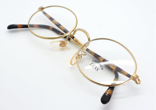 Engraved Shiny Gold Oval Frames By Saki 532 Made in Japan