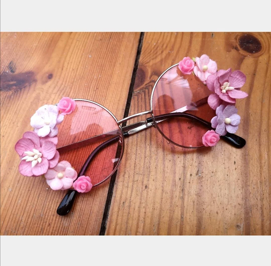 Ladies Pink Round Flower Sunglasses