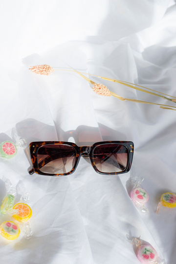 Tortoise Shell Wide Rectangle Keyhole Sunglasses