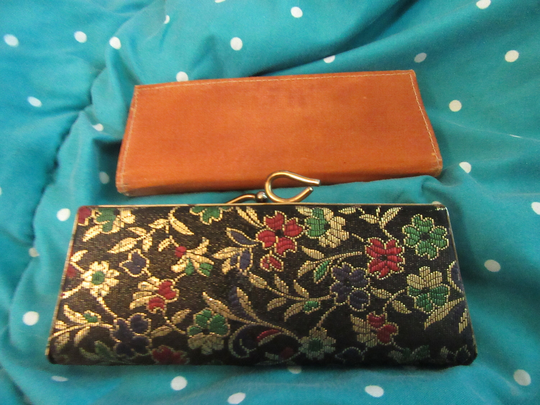 Vintage Lacross Eyeglass Case Embossed Flowers Goldtone Glasses Kiss Clasp W Manicure Set