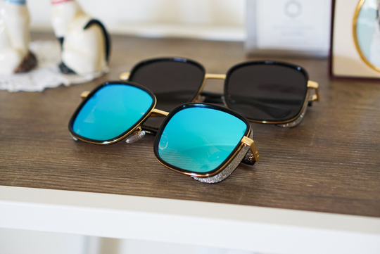 Oversize Side Shield Steampunk Square Gradient Sunglasses