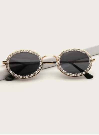 Dark Grey Oval Sunglasses With Rhinestone On The Edge Elegant Eyewear For Women