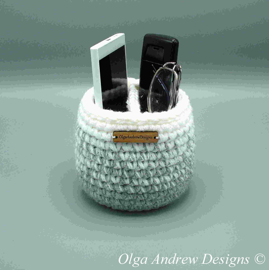 Round Medium Divided Glasses/Phone/Remote Stand Holder, Cell Phone Multiple Glasses Remote Holder Stand, Olgaandrewdesigns