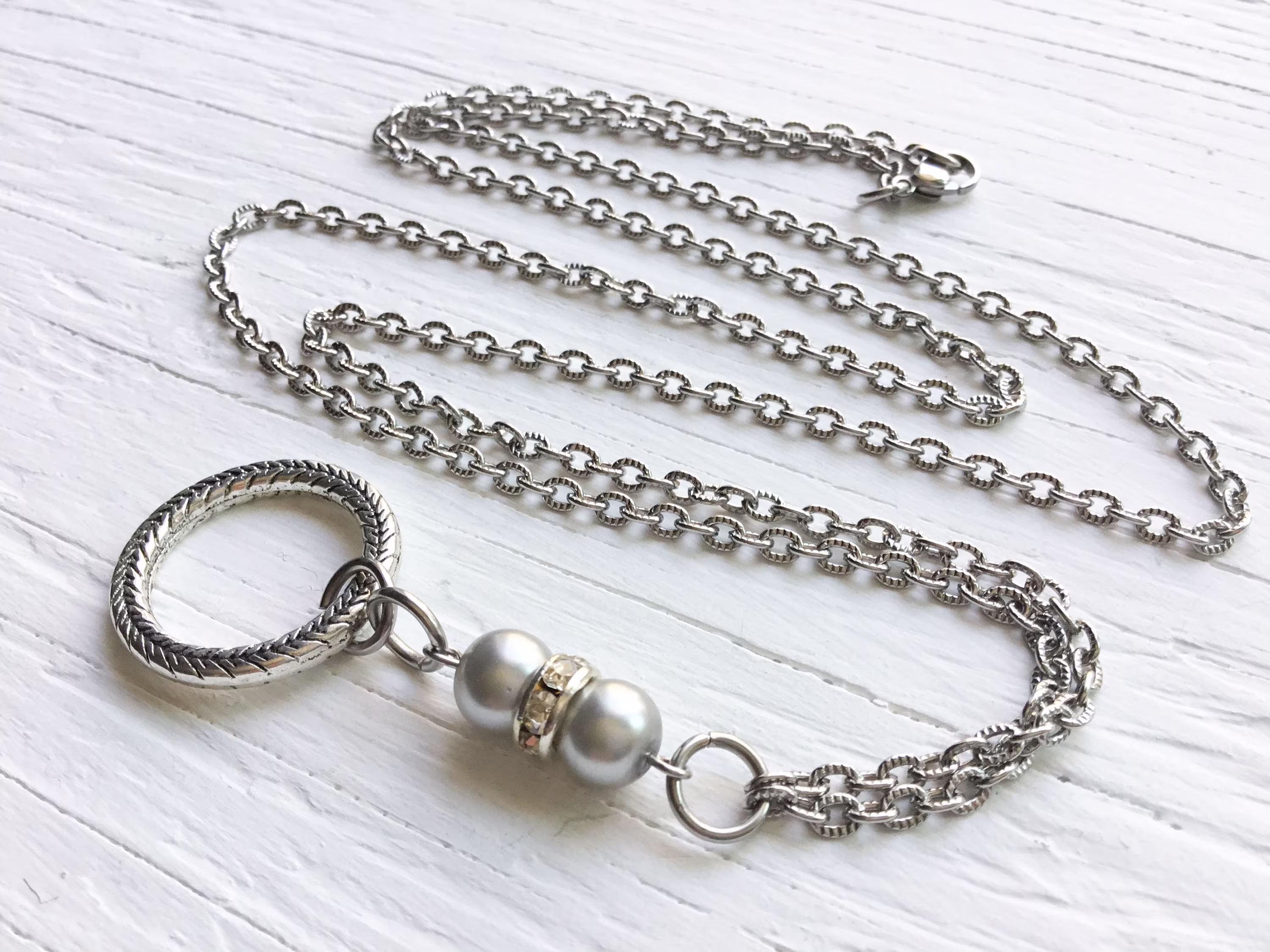 Silver Eyeglasses Holder, Gray Acrylic Beads, Necklace, Stainless Steel ... Cl510