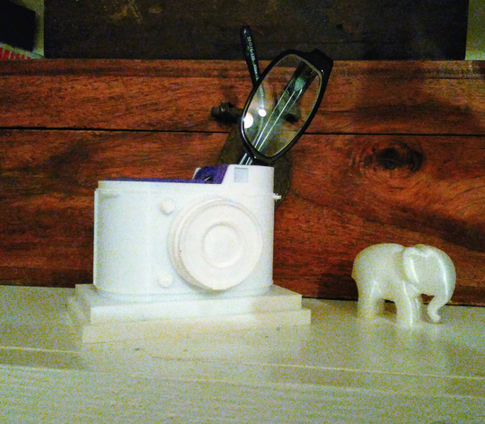 Glasses Stand | Holder Retro Camera Cute Bedside Table