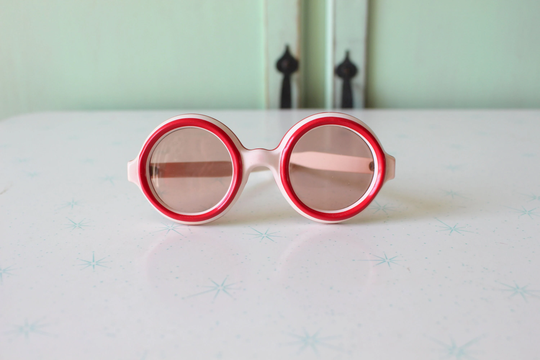 1950S 1960S Mod Party Glass Lens Sunglasses...groovy. France. Retro. Hipster. Festival. Shades. Party Glasses. Disco. Twiggy. Mod Sunglasses