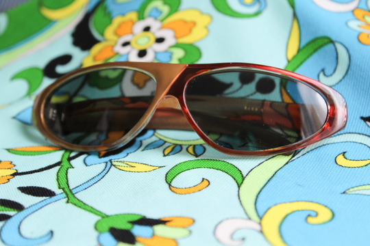 Vintage Sunglasses - Half & Gold Red 50/50 Colorblock Shades 1990S Y2K