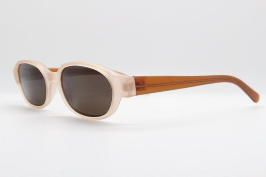90S Vintage 2 Tone Sunglasses. Frosted Amber Cat Eye Frame With Brown Arms & Lenses. Y2K. 2000's Eye. Unused Nos