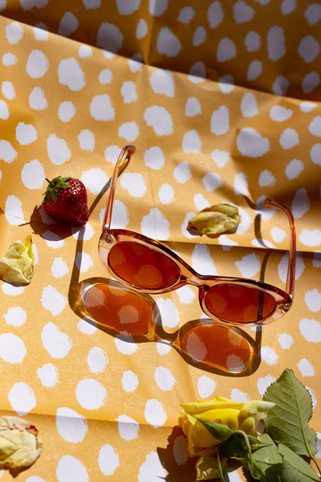 Transparent Beige Chunky Mini Oval Sunglasses