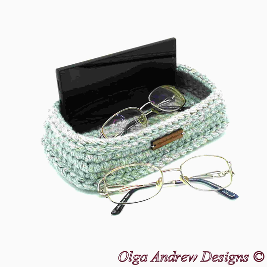 Soft Medium Rectangular Glasses Holder, Nightstand Phone Reading Tray, Stand Eyeglass Tray, Olgaandrewdesigns