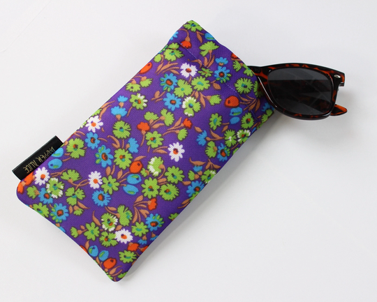 Vintage 60S Ditsy Floral Sunglasses Case. Pretty Daisy Flower Power Padded Glasses Pouch. Retro, Bright, Lime & Purple Upcycled Accessory