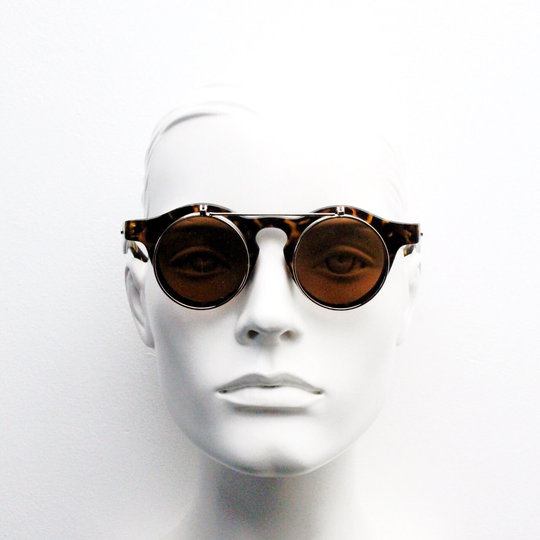 Vintage 90S Round Flipper Sunglasses. 30S Style Tortoise Frame With Clear Lenses & Flip Up Sunglasses Visor. Bnwt Unused