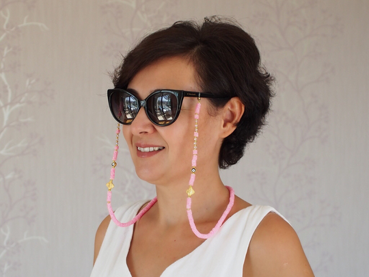 Babypink Sunglasses Holder, Heishi Lanyard, Polymer Clay Gift Her, Disc Beaded Glasses Cord, Eyewear Jewelry, Fimo Chain