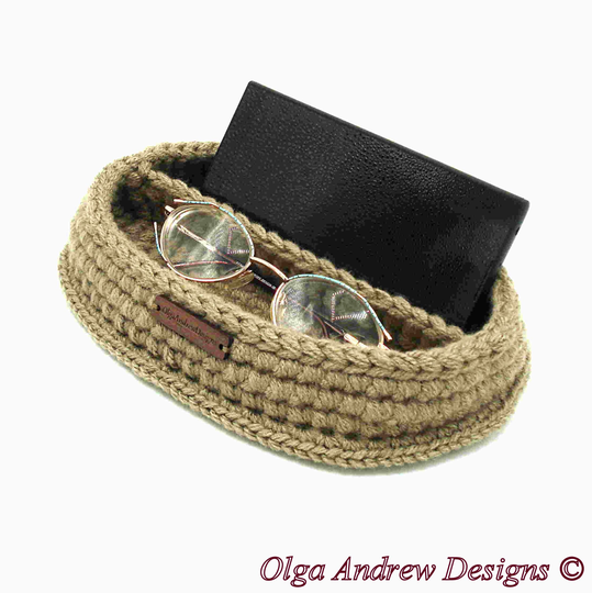 Large Oval Horizontal Divided For 2 Pairs Glasses Holder, Cell Phone Stand Double Olgaandrewdesigns