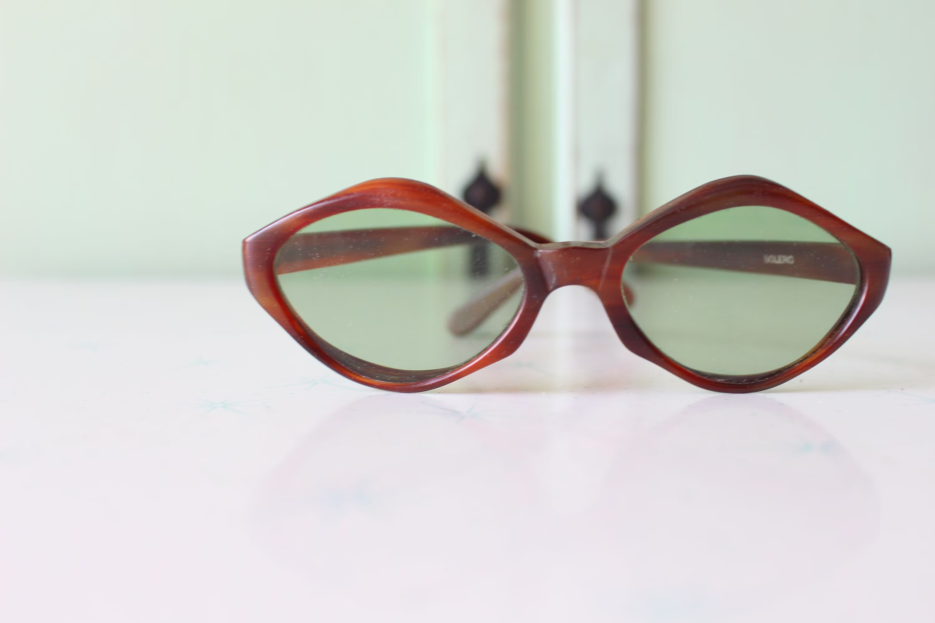1970S Twiggy Mod Sunglasses....rare. Twiggy. Womens Eyewear. Big Lens. Funky. Woodstock. Hippie. Rare. Deadstock Sunglasses. Mod. Brown