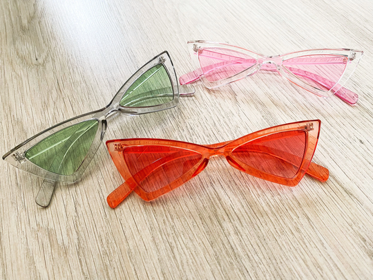 Bow Tie Butterfly Retro Vintage Style Cat Eye Sunglasses 1990's Y 2 K Ladies Eyewear