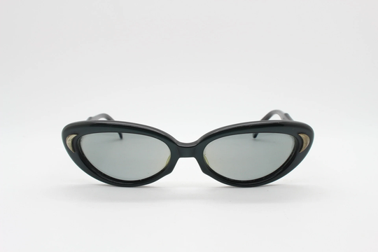 60S Vintage Cat Eye Sunglasses By Polaroid. Sophisticated Womens Black Oval Cateye Frame With Convex Lenses. 50S Rockabilly Pin Up